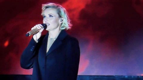 Полина Гагарина — видео выступления