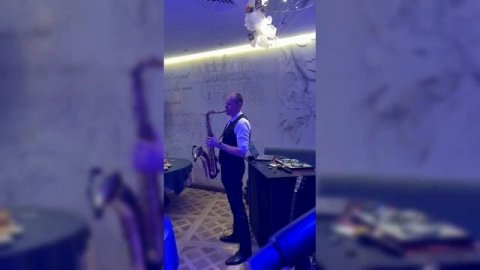 Саксофонист Егор Дёмин — видео выступления