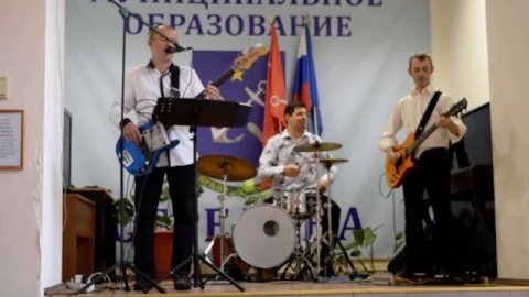 Кавер-группа «Lucky Diamonds» — видео выступления