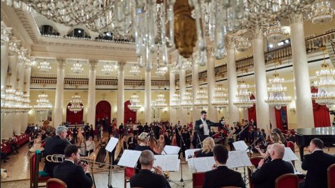 Симфонический оркестр Сити (Moscow City Orchestra) — видео выступления