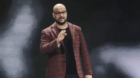 Спикер по ораторскому мастерству Никита Непряхин — видео выступления