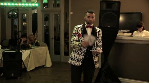 Фокусник-иллюзионист Алексей Шаговик — видео выступления