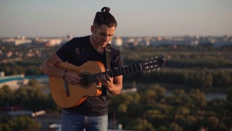 Гитарист Анатолий Максименков — видео выступления